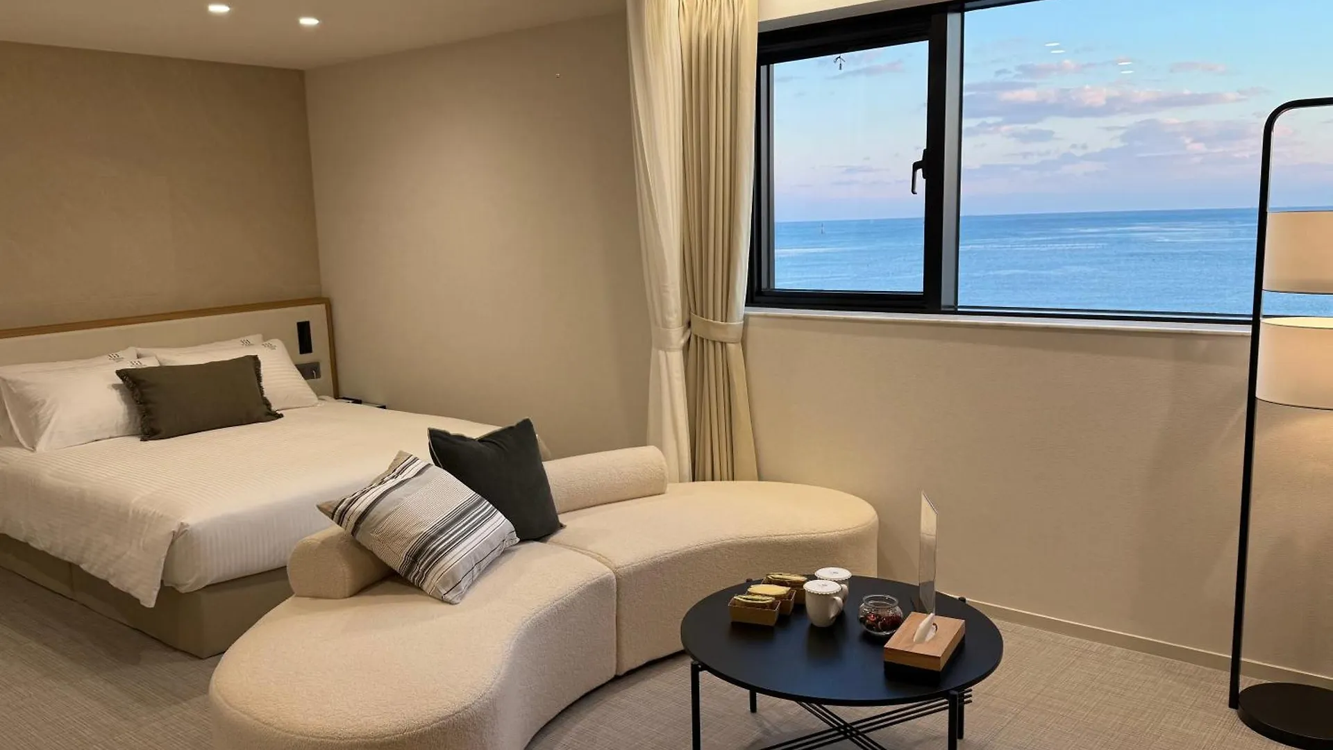 H Avenue Songjeong Hotel Busan