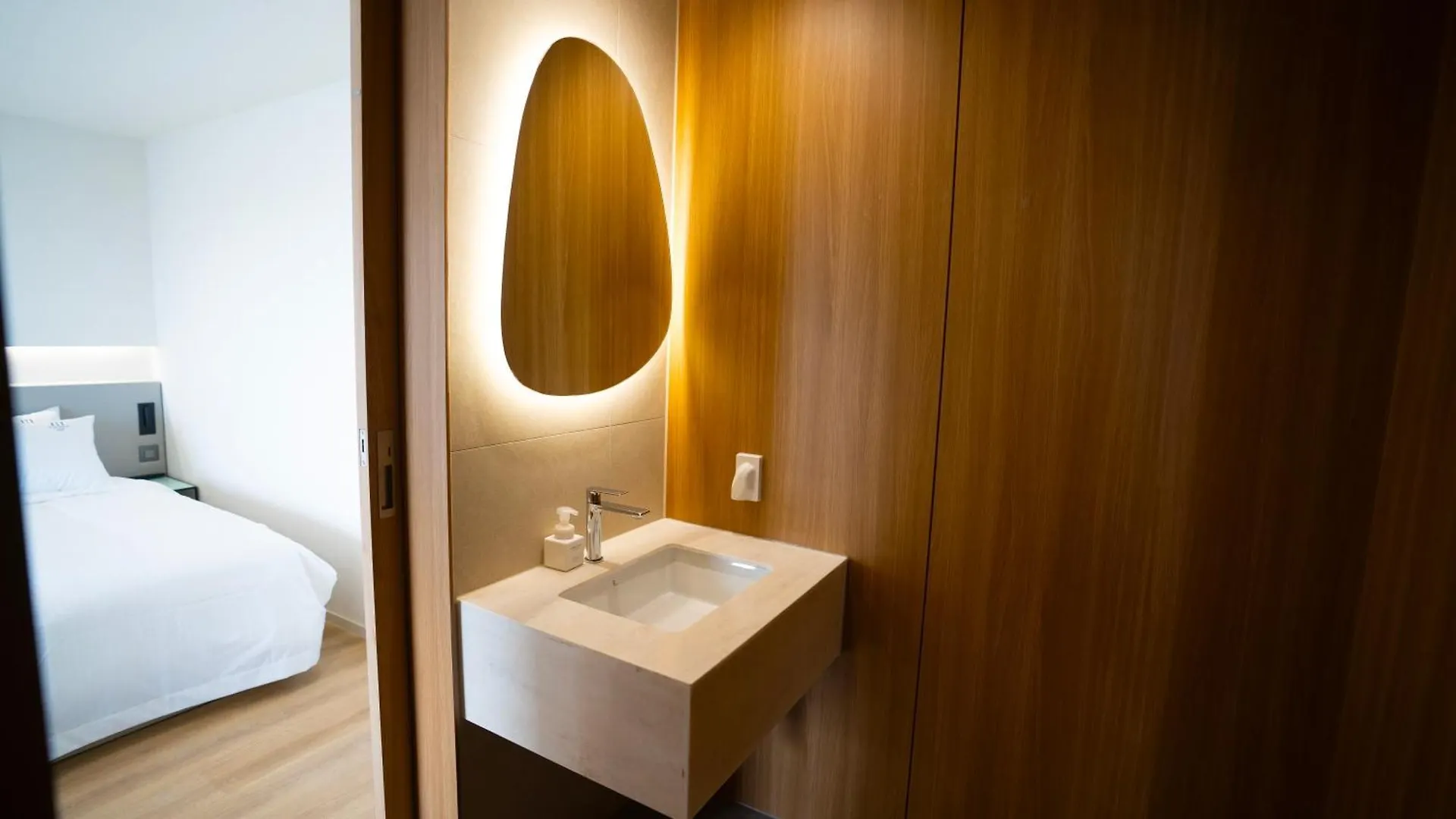 H Avenue Songjeong Hotel Busan