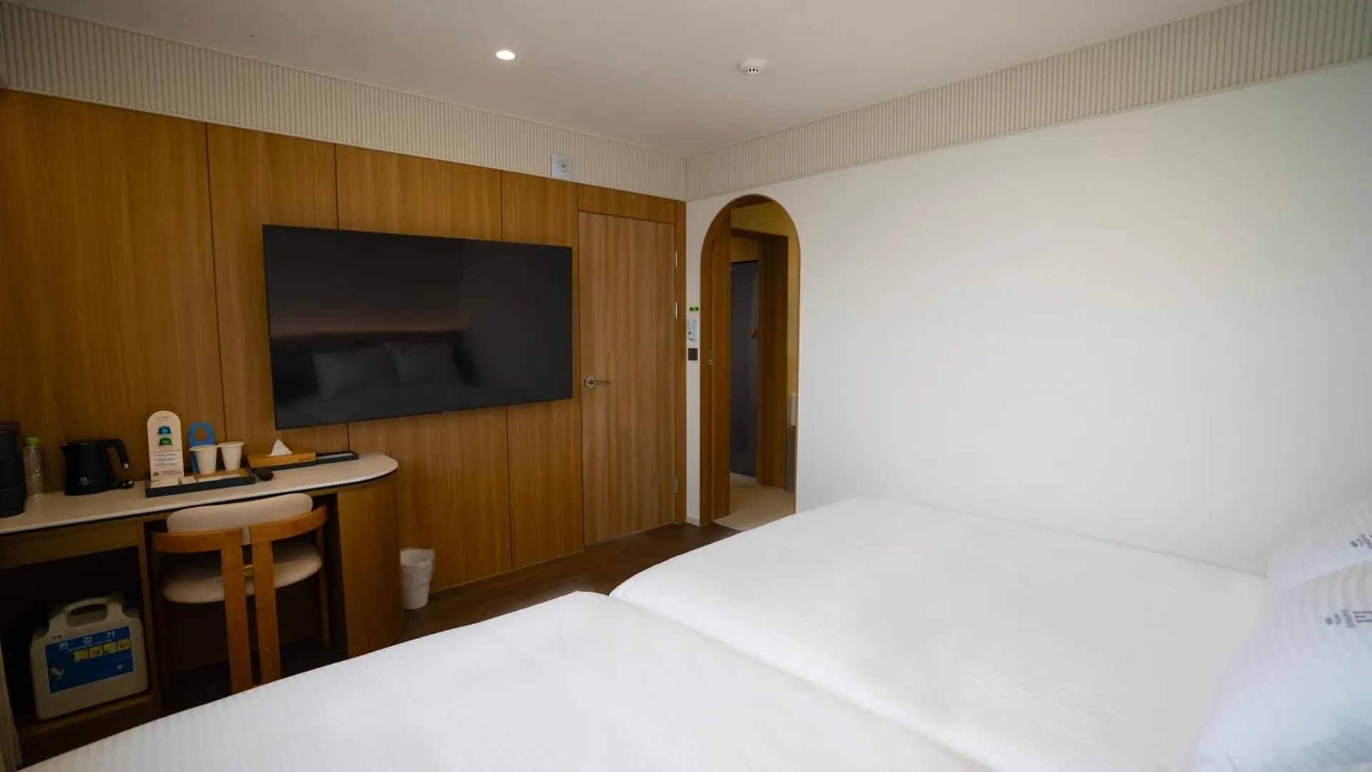 H Avenue Songjeong Hotel Busan